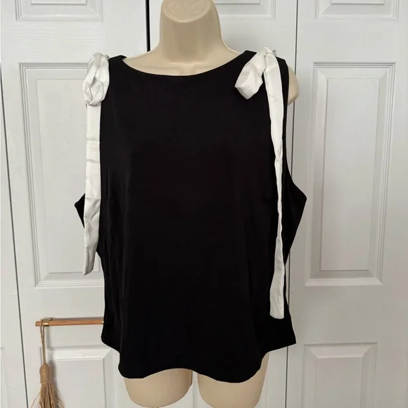 Forever 21 Black Tank Top with White Tie Straps - Picture 7 of 13